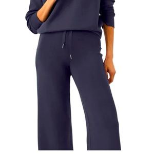 Spanx Air Essentials Wide Leg Pant Petite in Classic Navy